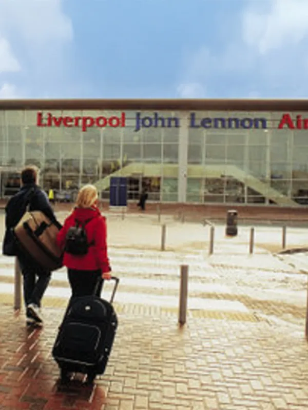 Holiday Airport - Channel 5 - Plimsoll Productions - Image 1